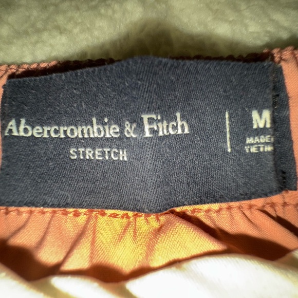 Abercrombie & Fitch men’s Mauve Bermuda Pocket Lightweight Inside Lining size M - Picture 4 of 15